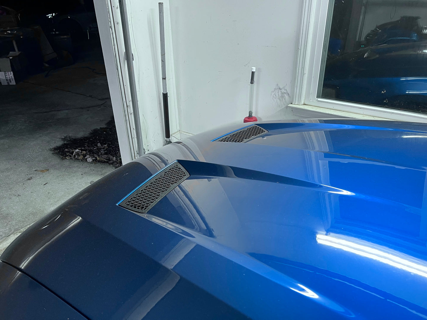 2003-2004 SVT "Terminator" Cobra Hood Vents (Honeycomb Pattern)