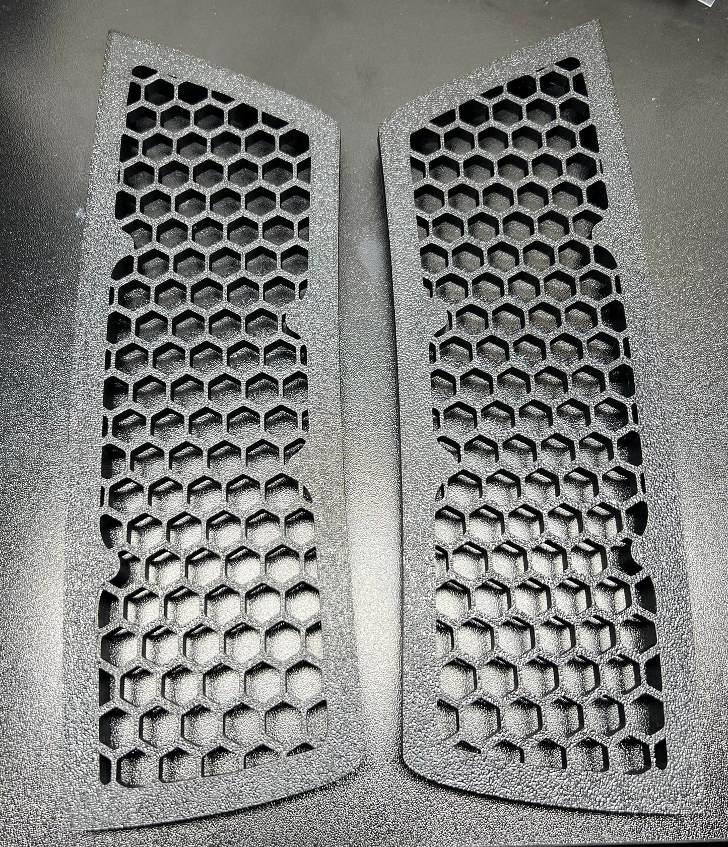2003-2004 SVT "Terminator" Cobra Hood Vents (Honeycomb Pattern)