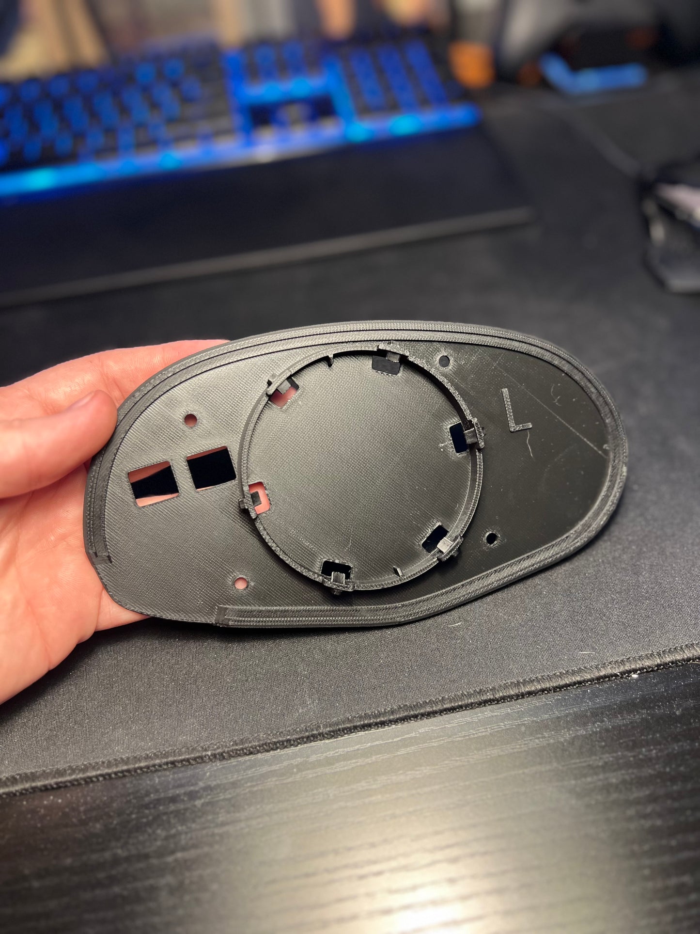 03-04 SVT Cobra Mirror Shake FIX